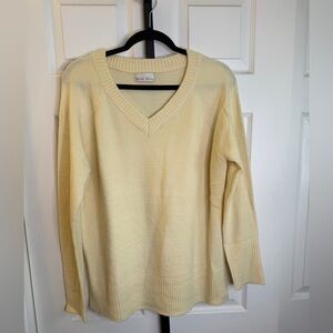 V-Neck Yellow Sweater, size Medium/Large, NWOT